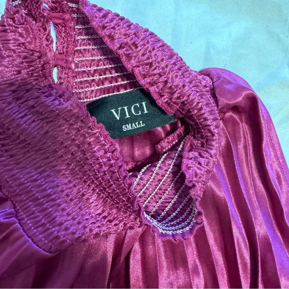 Vici Fuchsia Pleated Midi Dress